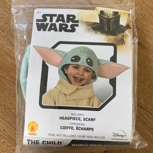 Baby Yoda head piece + scarf